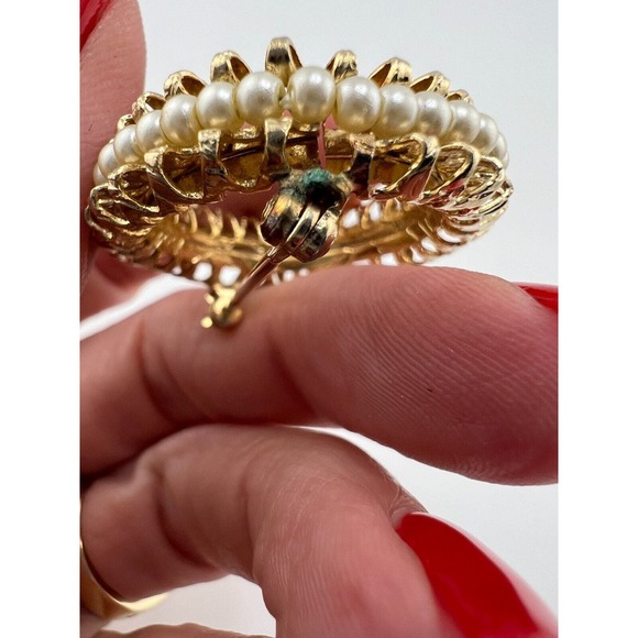 Vintage Women's Jewelry‎ Gold-Tone White Pearl Round Ring Scarf Brooch Pin - Picture 8 of 12